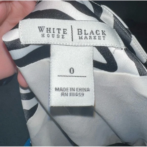 White House Black Market Zebra Print Black & White dress size 0 - Picture 4 of 7